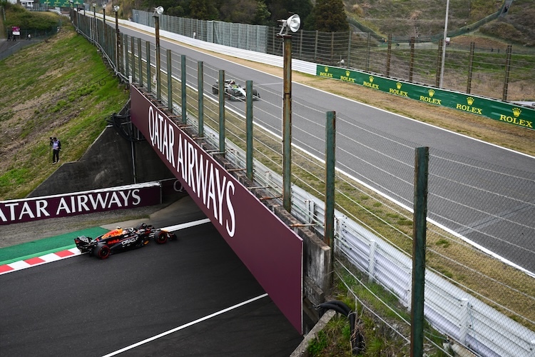 Max Verstappen (links) in Suzuka
