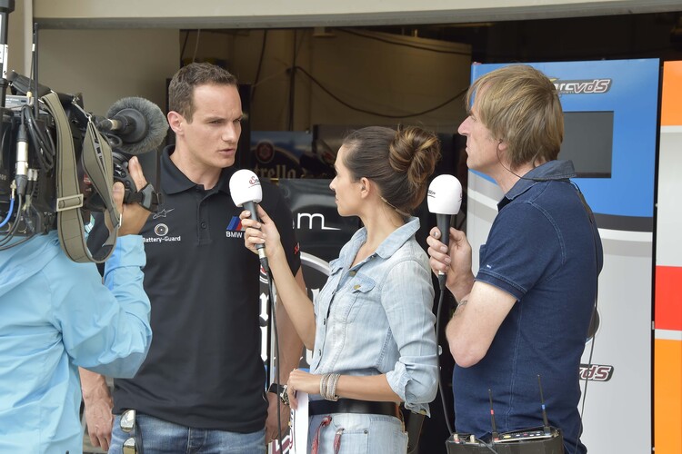 Texas-GP: Alex Hofmann, Andrea Schlager und Gustl Auinger von Servus TV