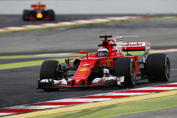Kimi Räikkönen drehte über 100 Runden und sicherte sich die Bestzeit