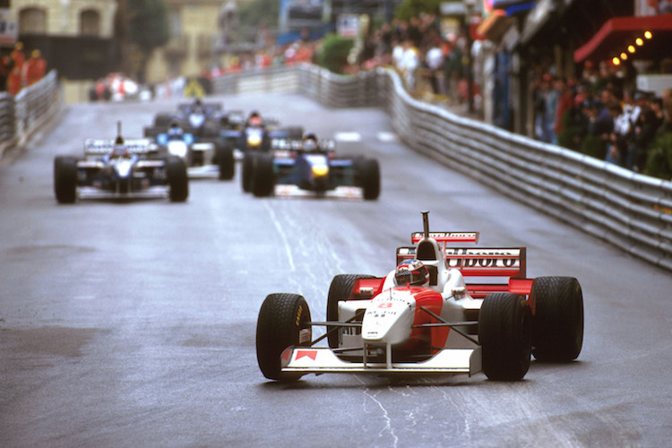 David Coulthard 1996 in Monaco – mit dem Helm von Michael Schumacher