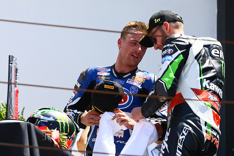 Foppen sich gerne: Alex Lowes (li.) und Tom Sykes