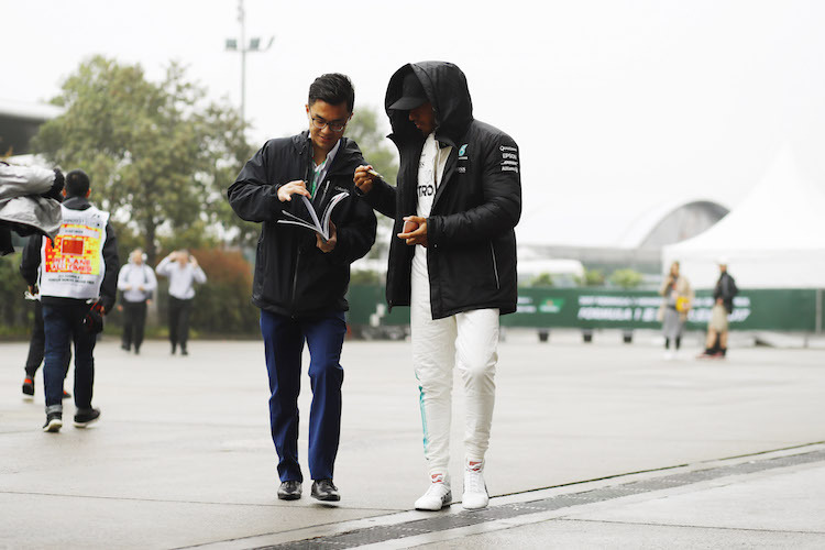 Lewis Hamilton und Fan