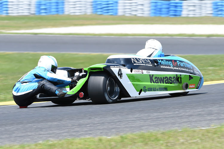 Bennie Streuer/Kevin Rousseau auf der Kawasaki LCR