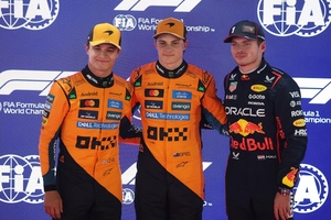 Lando Norris, Oscar Piastri und Max Verstappen)