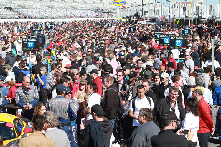 Volle Startaufstellung: Neuer Zuschauerrekord bei den 24h Daytona