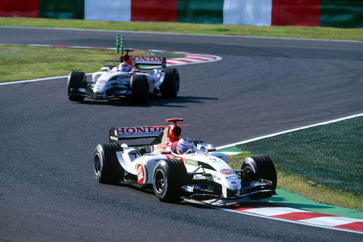 Honda mit Jenson Button und Takuma Sato im Japan-GP 2004