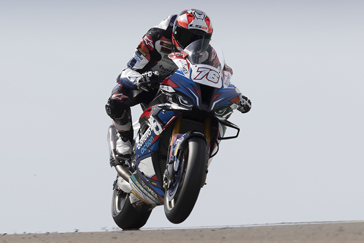 Loris Baz (Bonovo action BMW)