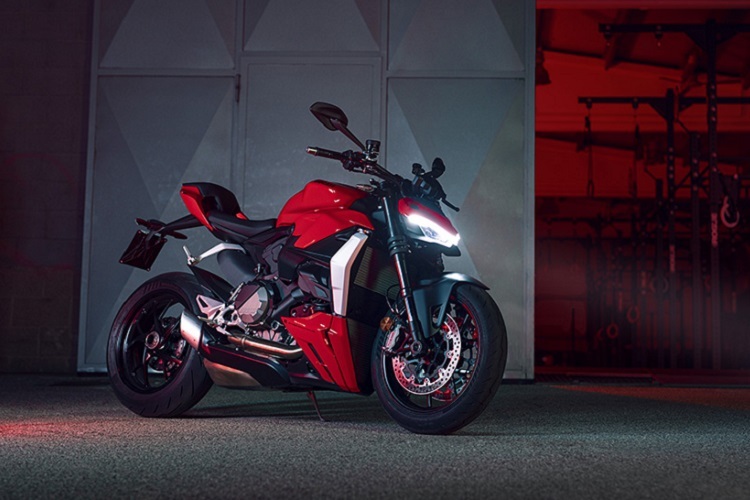Selbstverständlich rundum LED-Beleuchtung: Ducati Streetfighter V2
