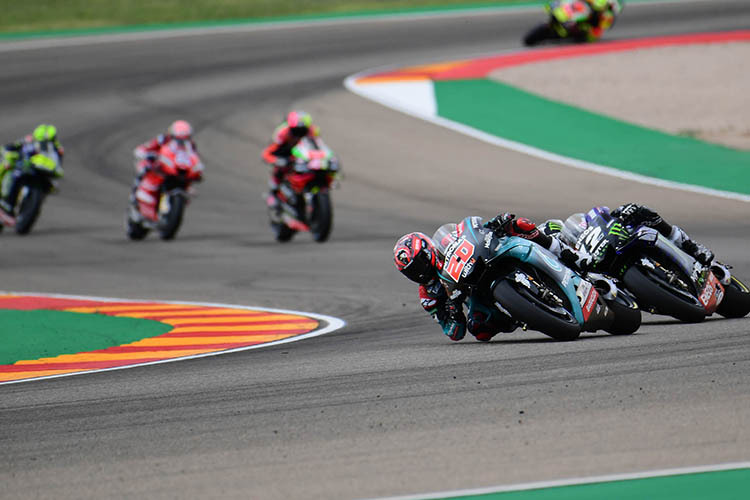 Im Rennen: Quartararo vor Viñales, dahinter Aleix Espargaró, Dovi und Rossi