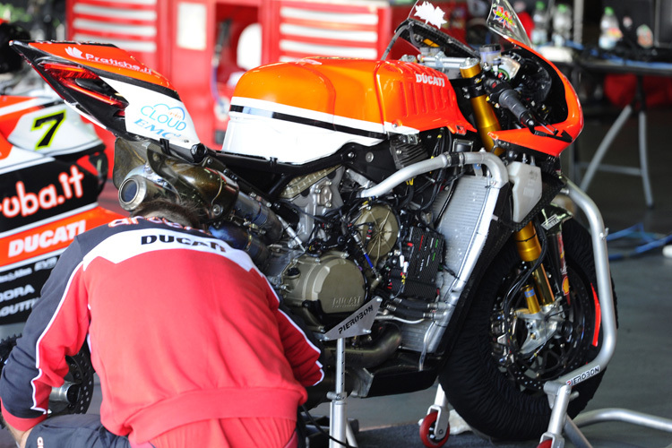 Die Ducati 1199 Panigale R wurde 2015 stark verbessert