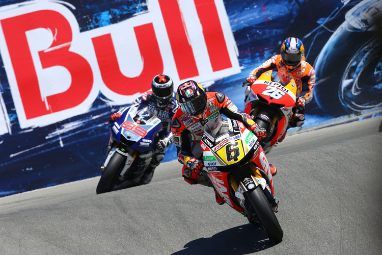 Stefan Bradl (6) vor Jorge Lorenzo (99) und Dani Pedrosa (26)