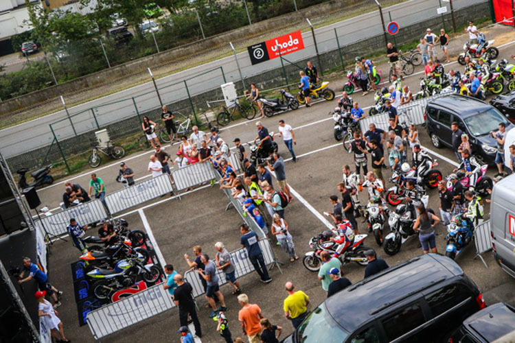 Siegerehrung im Hinterhof: Suzuki-Cup in Zolder