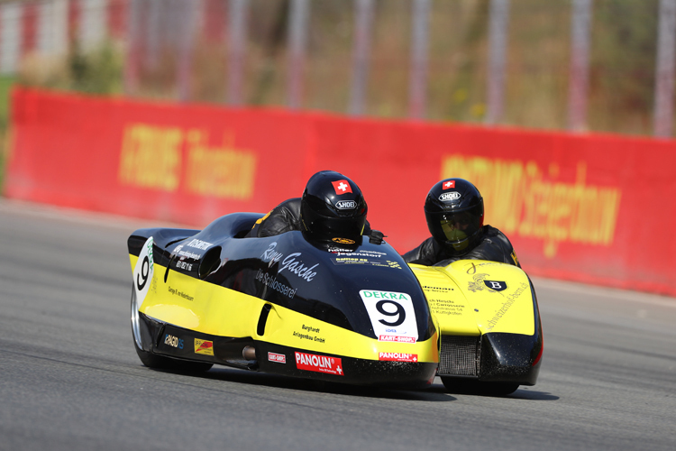 Markus Schlosser und Thomas Hofer dominieren die IDM Sidecar