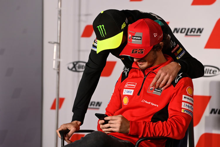 Valentino Rossi und Pecco Bagnaia