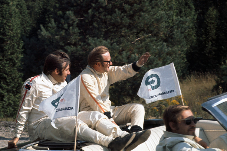 Bill Brack und Al Pease bei der Fahrerparade zum Kanada-GP 1969