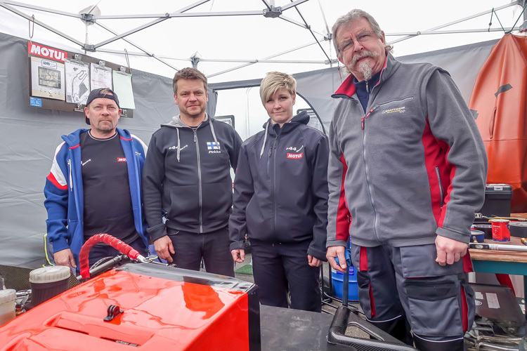 Henry Schwaten (rechts) gehört zum Weltmeister-Team