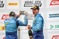 KTM-Piloten Mads Siljehaug (li.) und Eike Angermayr