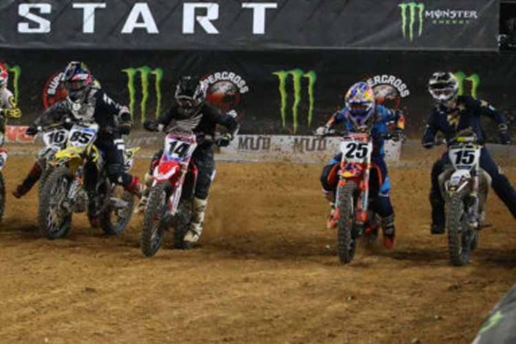 Die drei Hauptdarsteller in Paris: Marvin Musquin (#25), Cole Seely (#14) und Dean Wilson (#15)