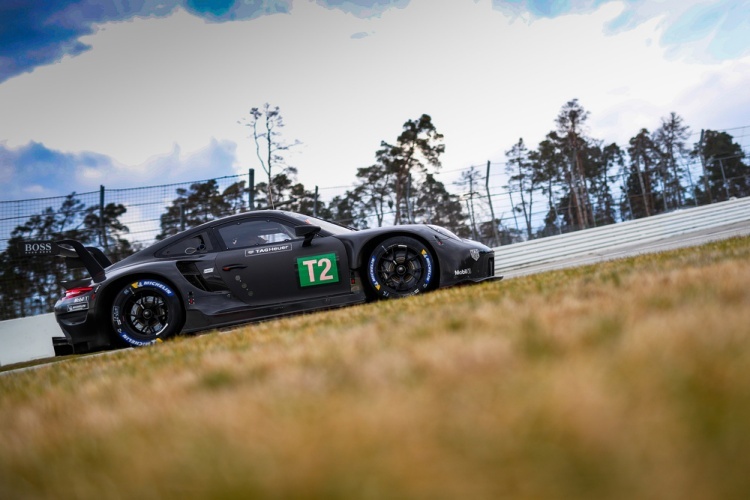 Der Porsche 911 RSR bei Testfahrten