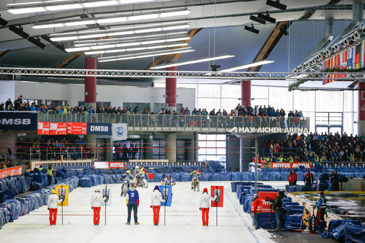 Die prächtige Max Aicher Arena in Inzell