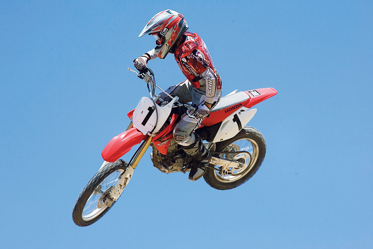 Für 11- bis 14-Jährige: Die EM mit den Honda CRF150R