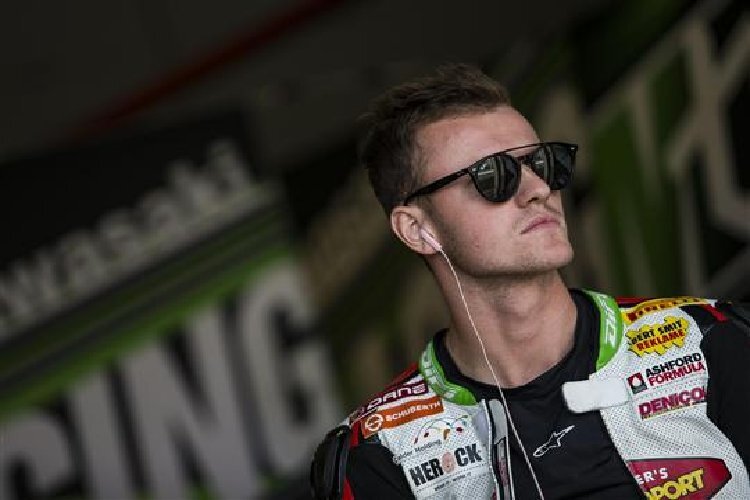 Scott Deroue fährt eine weitere Saison Supersport-WM 300 mit Kawasaki