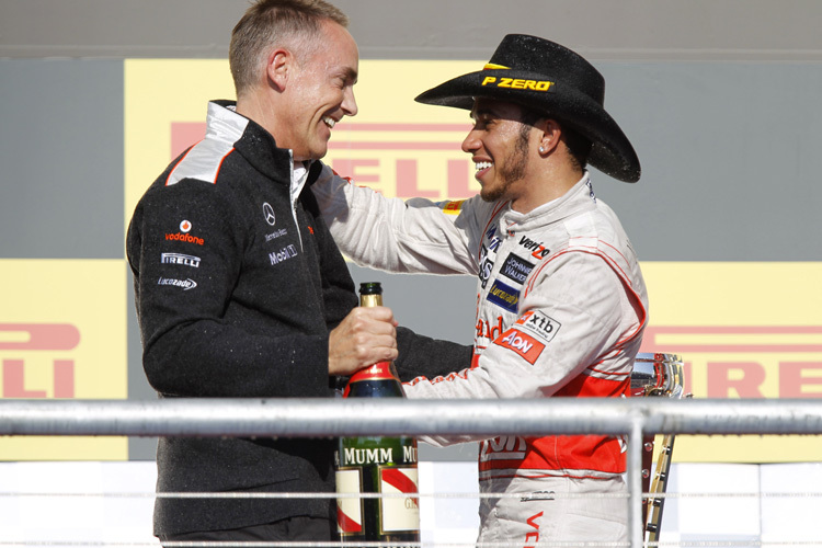 Martin Whitmarsh mit USA-GP-Sieger Lewis Hamilton