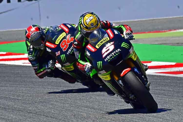 Spannendes Duell im Rennen: Johann Zarco (5) vor Jonas Folger