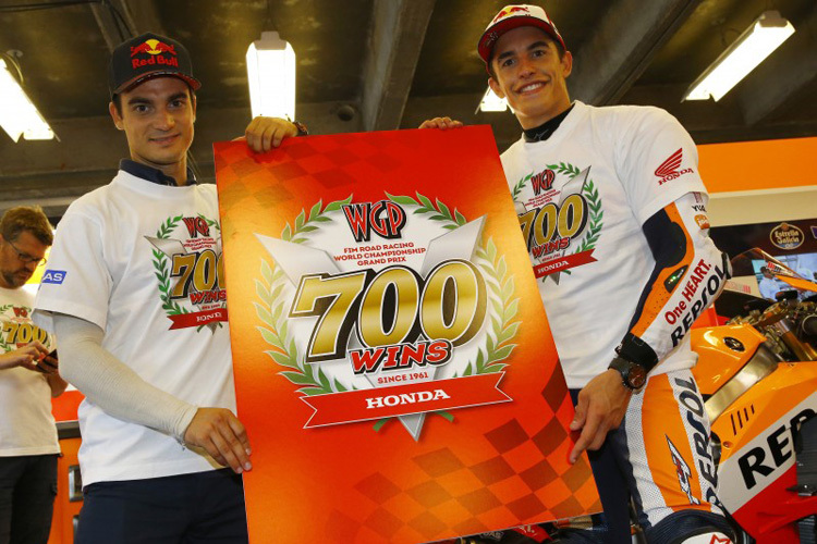 Dani Pedrosa (li.) holte 2005 den 600. GP-Sieg für Honda, Marc Márquez 2015 den 700.