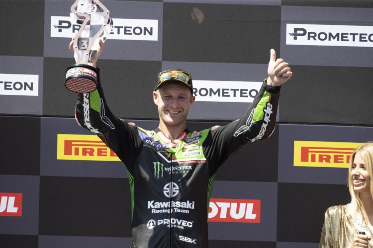 Platz 3 im zweiten Rennen nahm Jonathan Rea gerne an