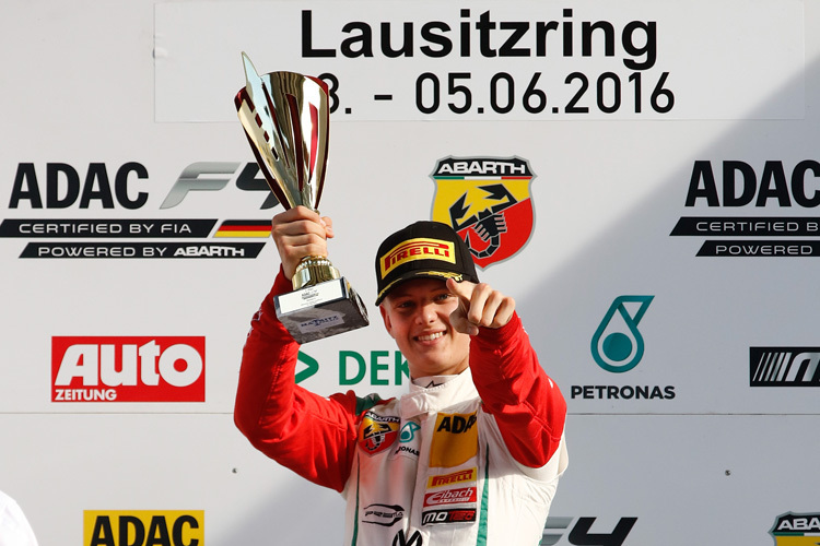 Mick Schumacher gewinnt auch den zweiten Formel-4-Lauf auf dem Lausitzring