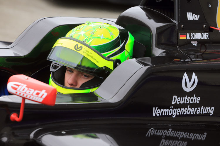 Mick Schumacher startet in diesem Jahr erstmals in der Formel 4 – mit Unterstützung der DVAG