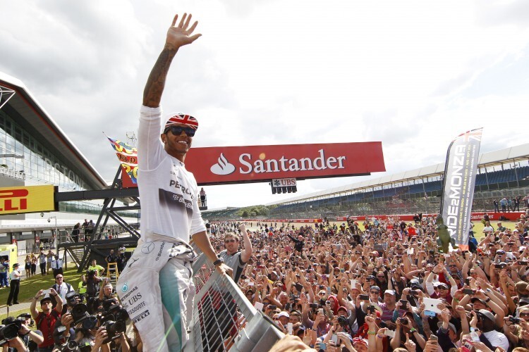 Lewis Hamilton nach einem Sieg in Silverstone
