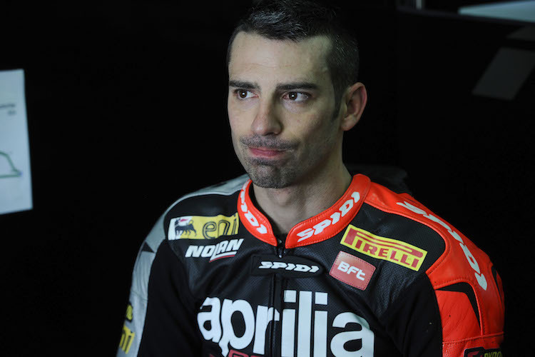 Marco Melandri sieht man meist nachdenklich in der Aprilia-Box