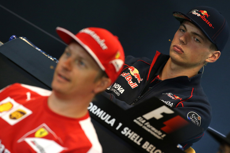 Kimi Räikkönen und Max Verstappen bei einer Pressekonferenz im Rahmen des Belgien-GP