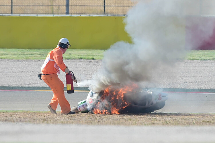 Die Ducati von Barbera wurde ein Raub der Flammen