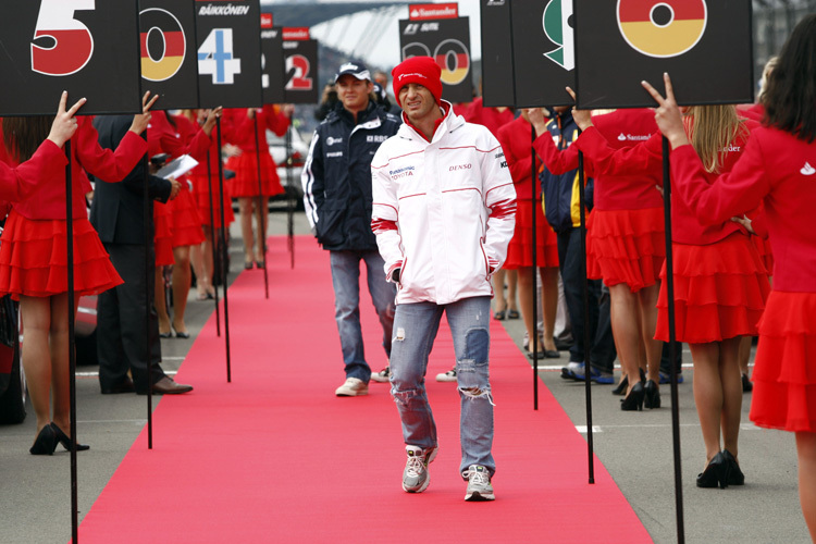 Trulli und Rosberg auf dem roten Teppich