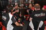 Stefan Bradl in der Aprilia-Box