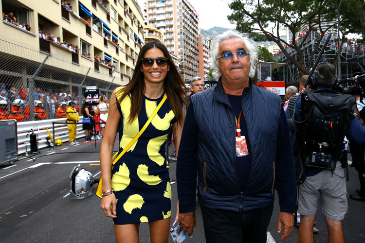 Flavio Briatore lässt sich nur noch selten im Fahrerlager der Formel 1 blicken, ist aber immer gut über die Vorgänge hinter den Kulissen informiert