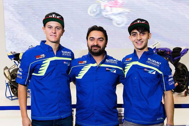 Connor London mit Teammanager Domenico Fasanella und Jacopo Cretaro 