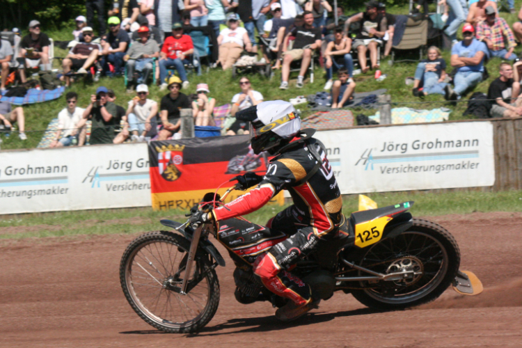 Lukas Fienhage in Herxheim