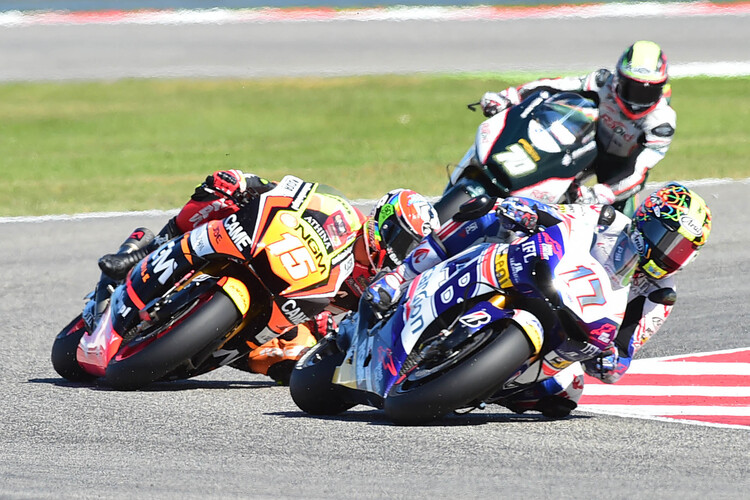 Karel Abraham (17) in Misano vor De Angelis (17) und Michael Laverty (70)