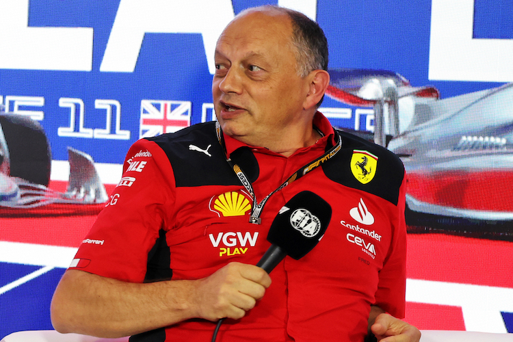 Ferrari-Teamchef Fred Vasseur sagte nach dem Qualifying: «Charles hat in Kurve 15 einen kleinen Fehler gemacht»