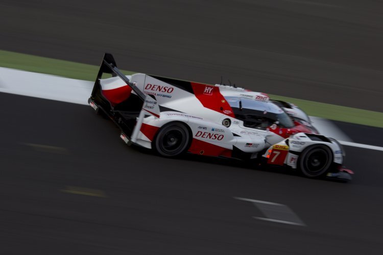 Pole-Position für den Toyota TS050 Hybrid von Mike Conway und Kamui Kobayashi