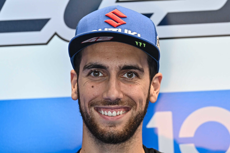 Ein gut gelaunter Alex Rins