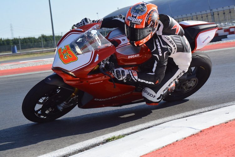 Marco Melandri ist mit Ducati zurück auf der Rennstecke