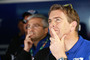 Nachdenklich: Crescent-Boss Paul Denning (vorn) und Yamaha-Rennchef Andrea Dosoli