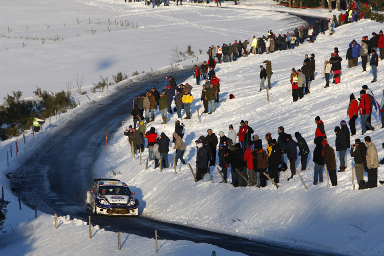 Hirvonen trieb den Fiesta S2000 zum Premieren-Sieg