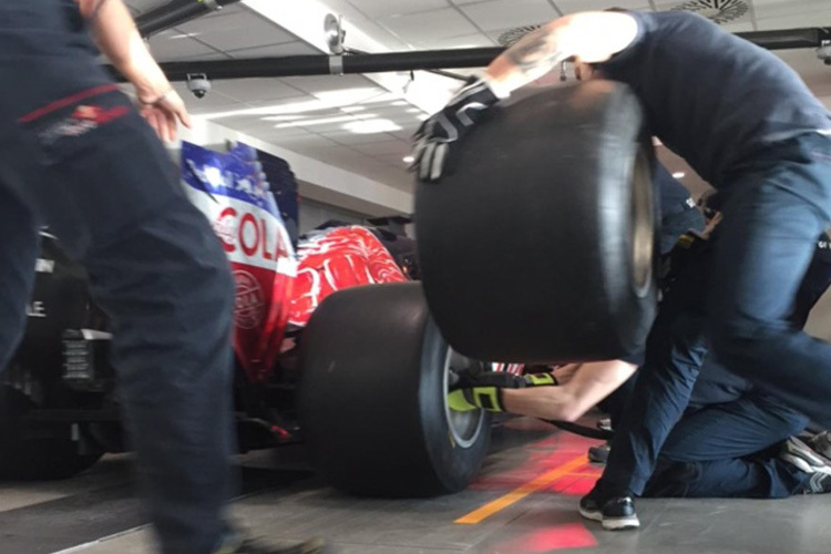 Im Werk von Toro Rosso wird fleissig geübt