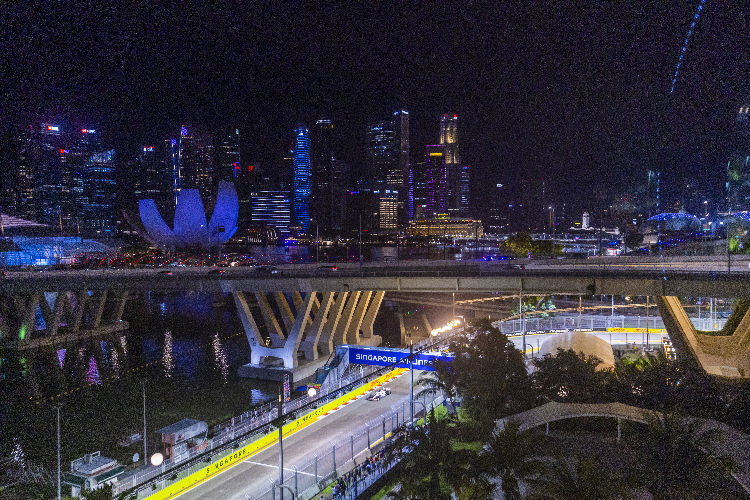 Das 18. Rennen der Saison fuhr die Formel 1 in Singapur